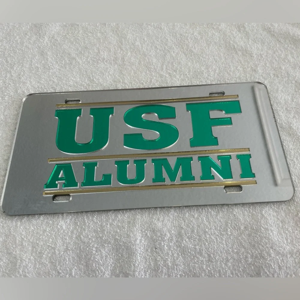 USF University of South Florida Bulls Alumni mirrored license plate. - Picture 1 of 3